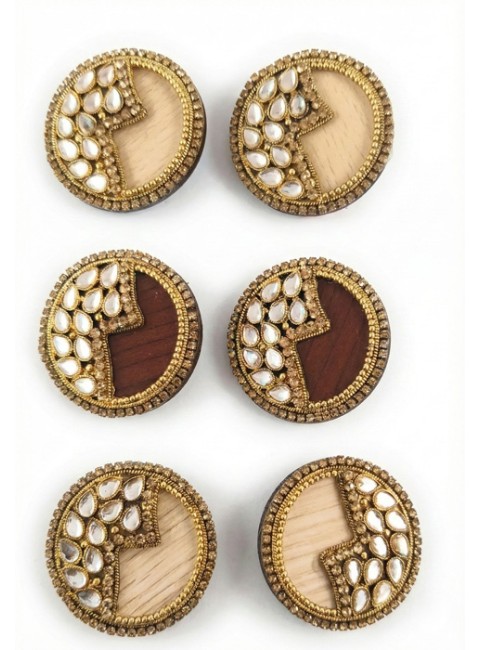 Brooch/Sareepin